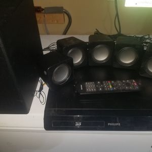 PHILLIPS 3D DVD 5.1 SURROUND SOUND SYSTEM with SUBWOOFER